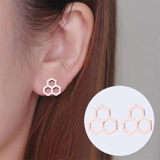 Boucles d'oreilles puces triple nid d'abeille